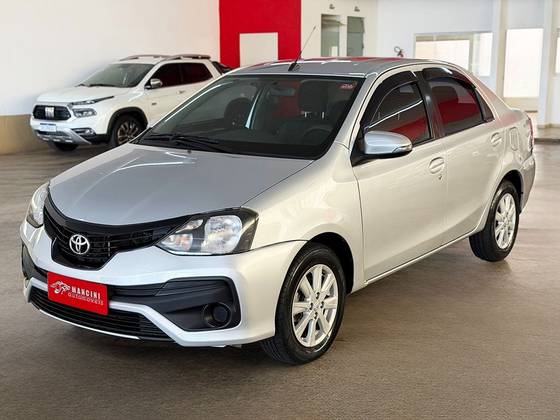TOYOTA ETIOS 1.5 X PLUS 16V FLEX 4P AUTOMÁTICO